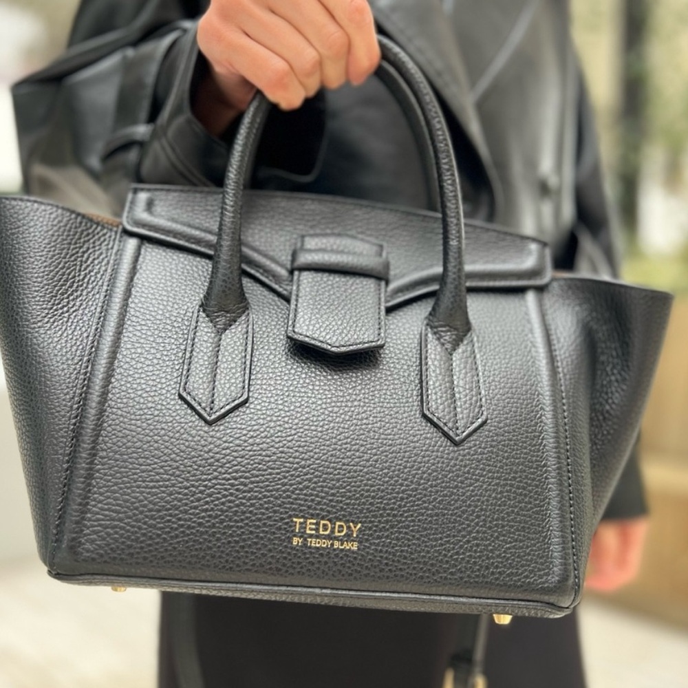 Teddy Blake Stylish Handbag - Brand New